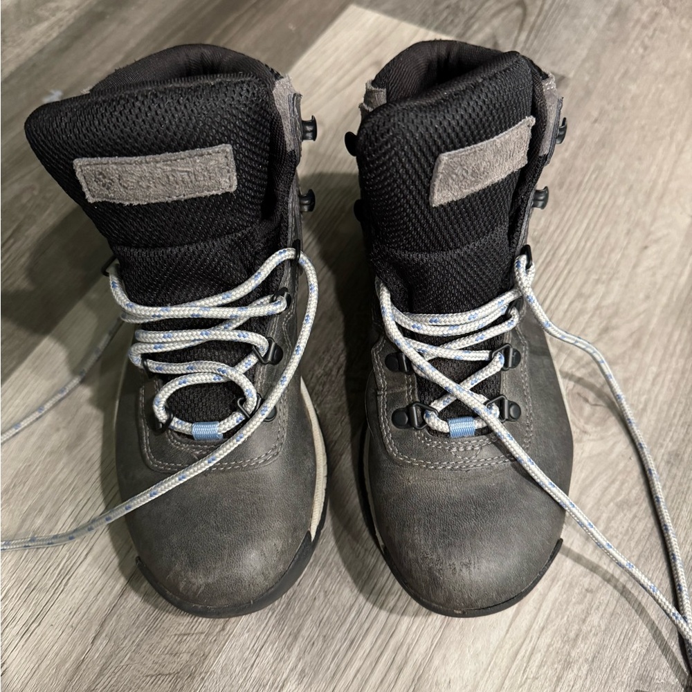 Women’s Columbia Hiking Boots